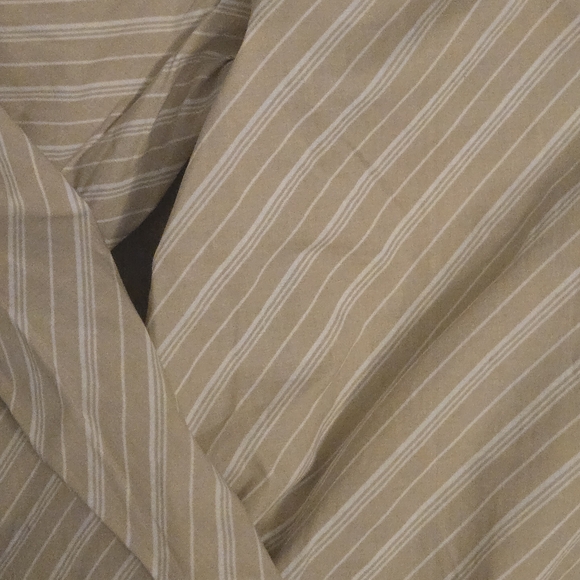 Striped Off-Shoulder Blouse - Picture 6 of 9